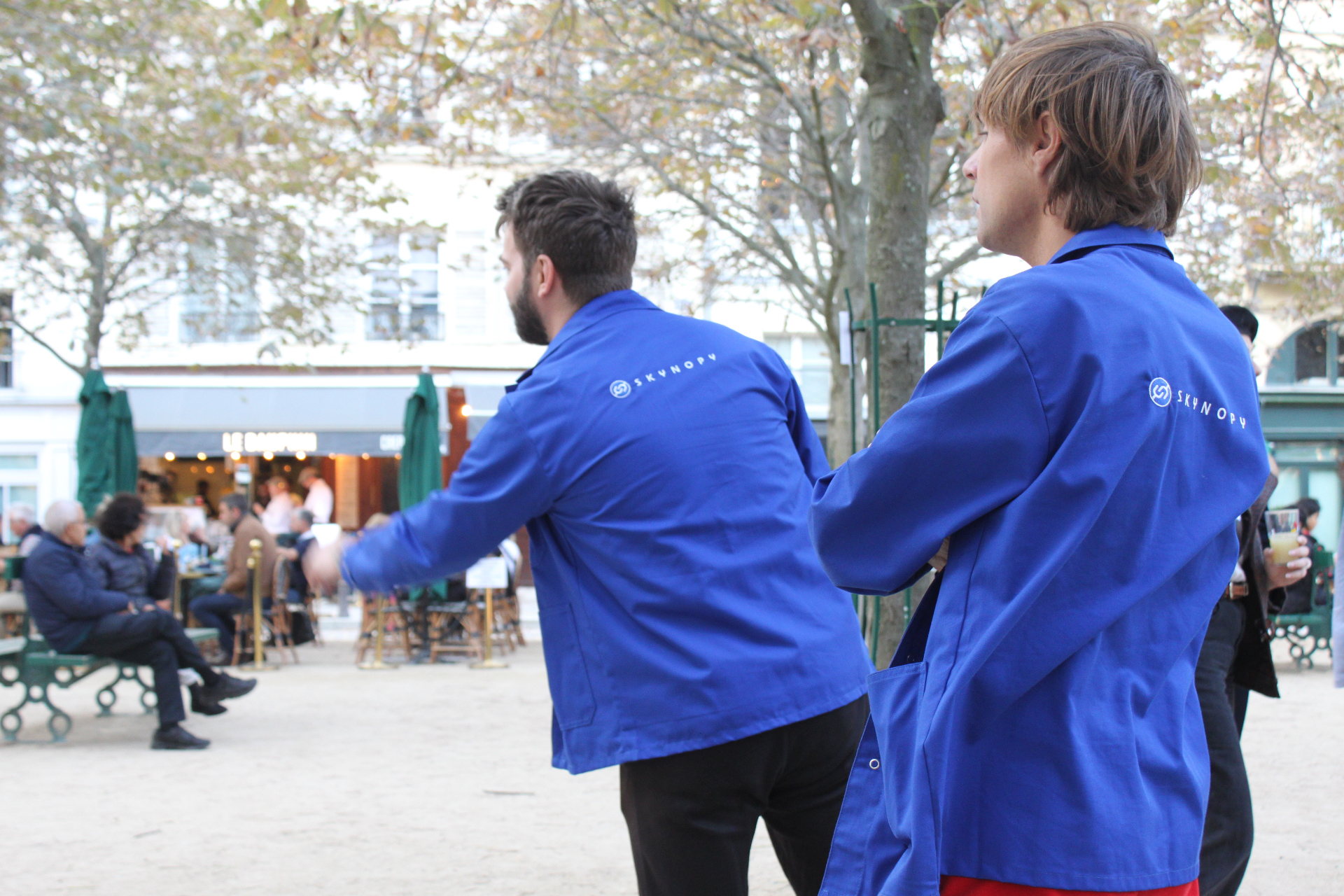 Vestes de travail bleues seconde main brodées Skynopy